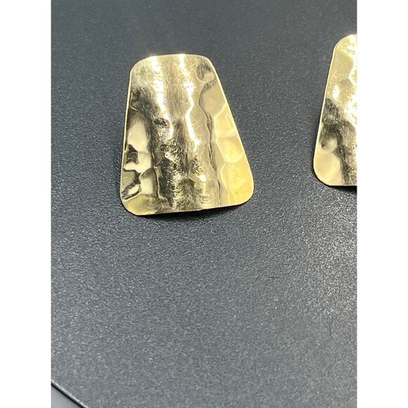 14k Yellow Gold Hammered Textured Organic Shape Artisan Earrings 2.1 grams - Picture 12 of 13